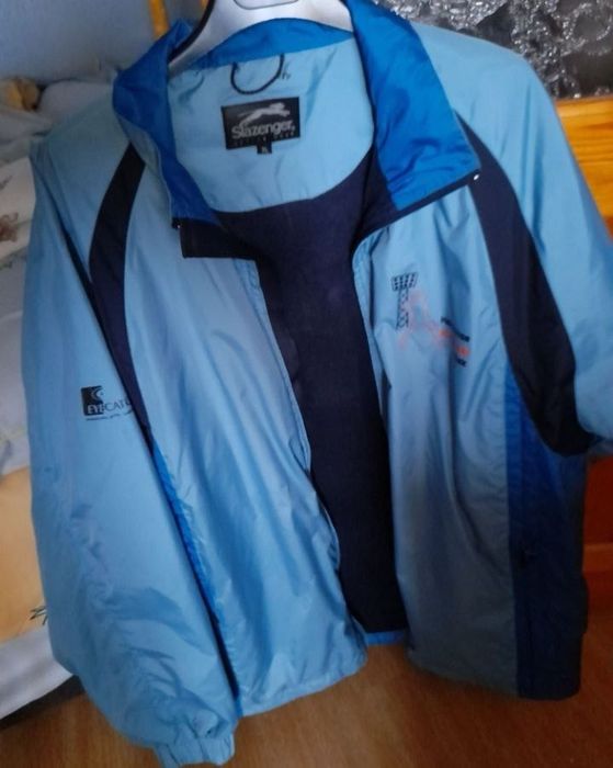 Универсальная ветровка