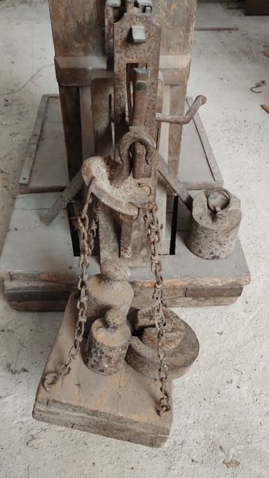 Продам стару вагу