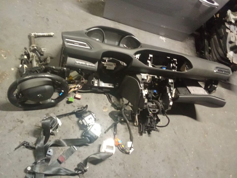 Tablier Peugeot 308 t9