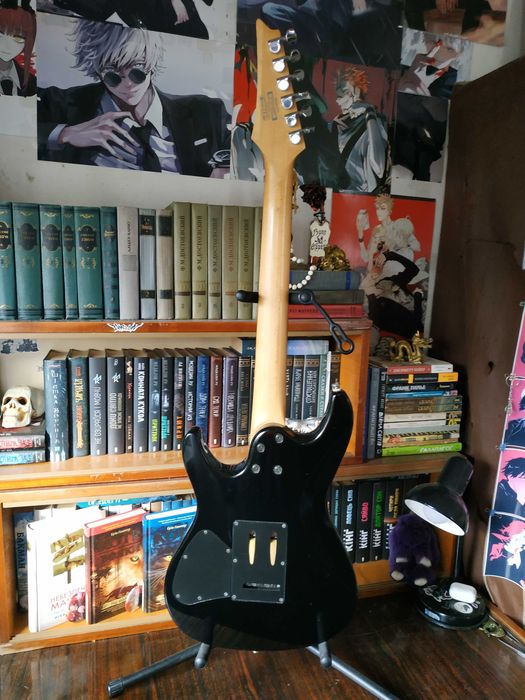 Електрогітара Ibanez SA260 в чудовому стані.