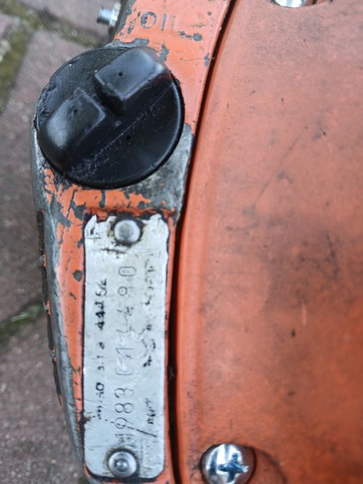 Husqvarna  44  piła spalinowa lub części