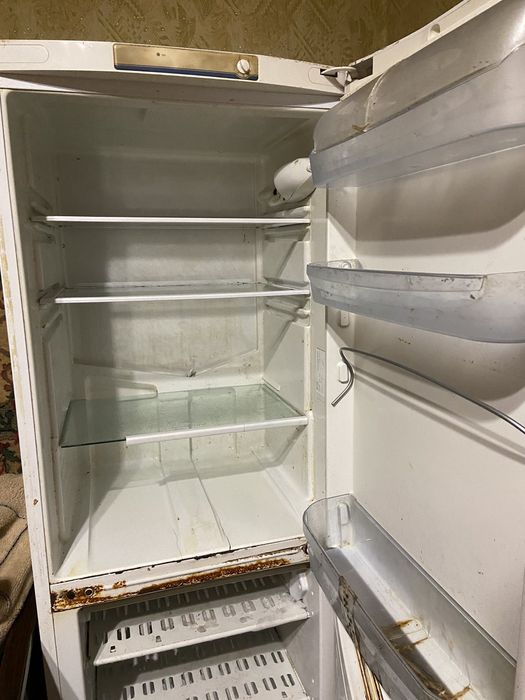 Холодильник indesit