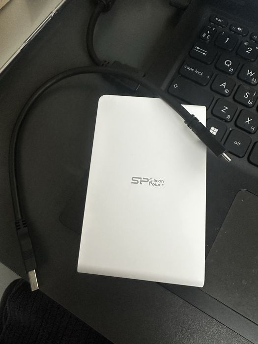 Зовнішні накопичувачі 1Т