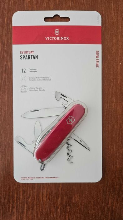 Victorinox Spartan 1.3603.B1 – nowy, 12 funkcji, czerwony