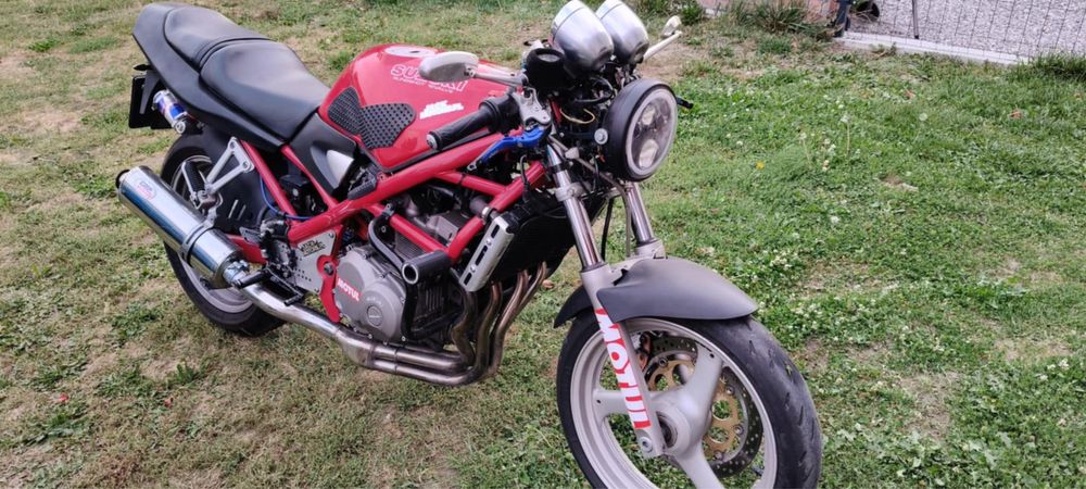 Suzuki bandit 400