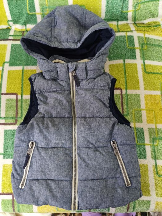 Жилети на хлопчика 4 роки. H&M