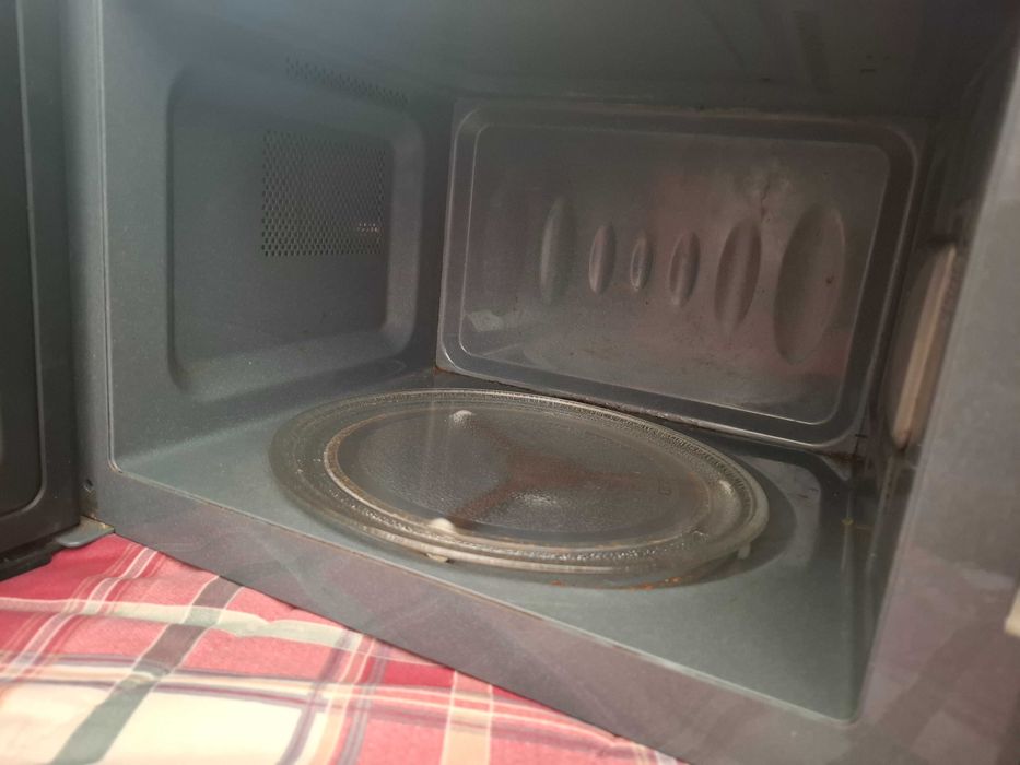 Microondas LG 19L com porta movel