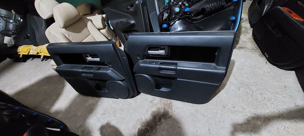 Toyota FJ-Cruiser карта обшивка накладка двери внутренняя салона