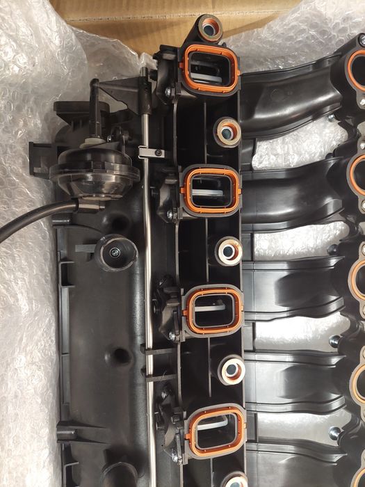 Bmw e60 e61 525d 530d e53 e46  colector de admissão Novo!