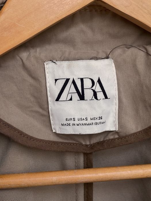 Бежевий тренч  від ZARA