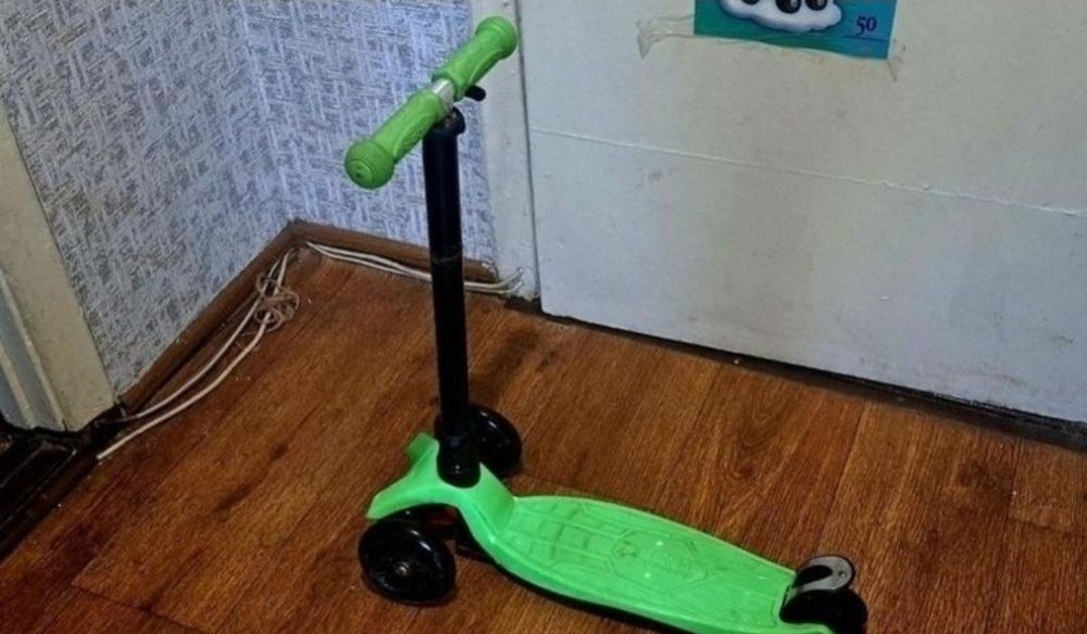 Продам дитячий самокат