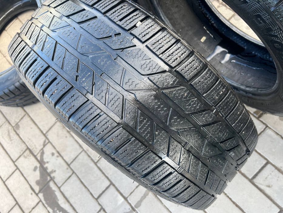 Продам зимову резину 225/50 r17