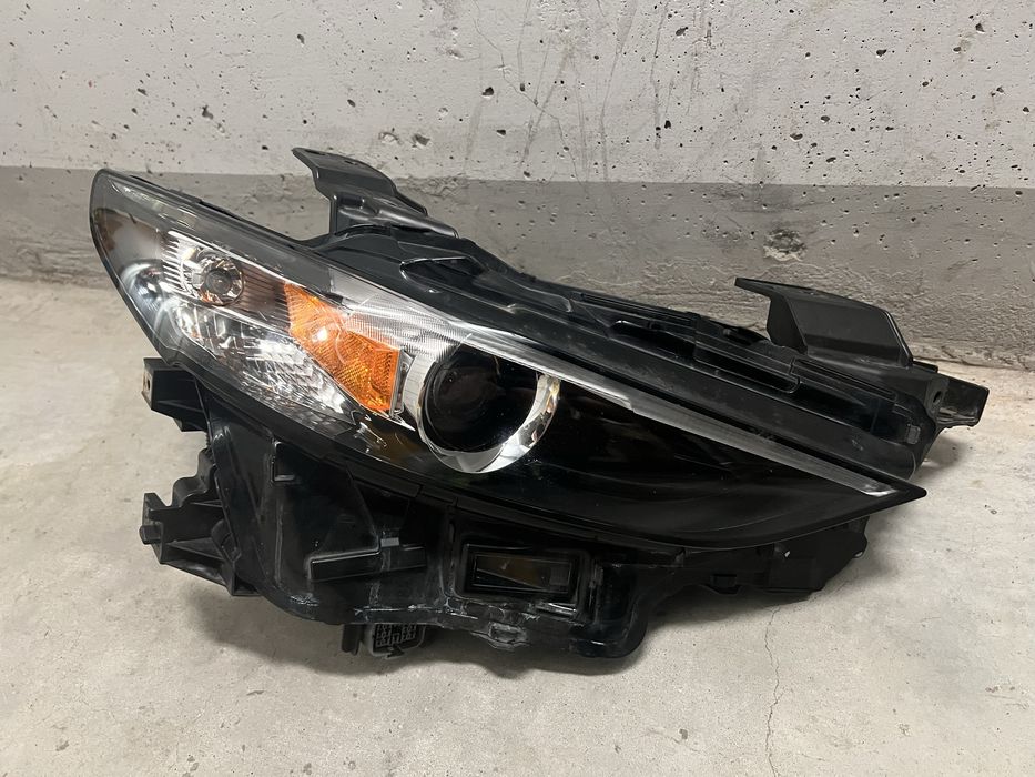 Lampa Reflektor MAZDA 3 BP 2020 wersja USA lewy i prawy