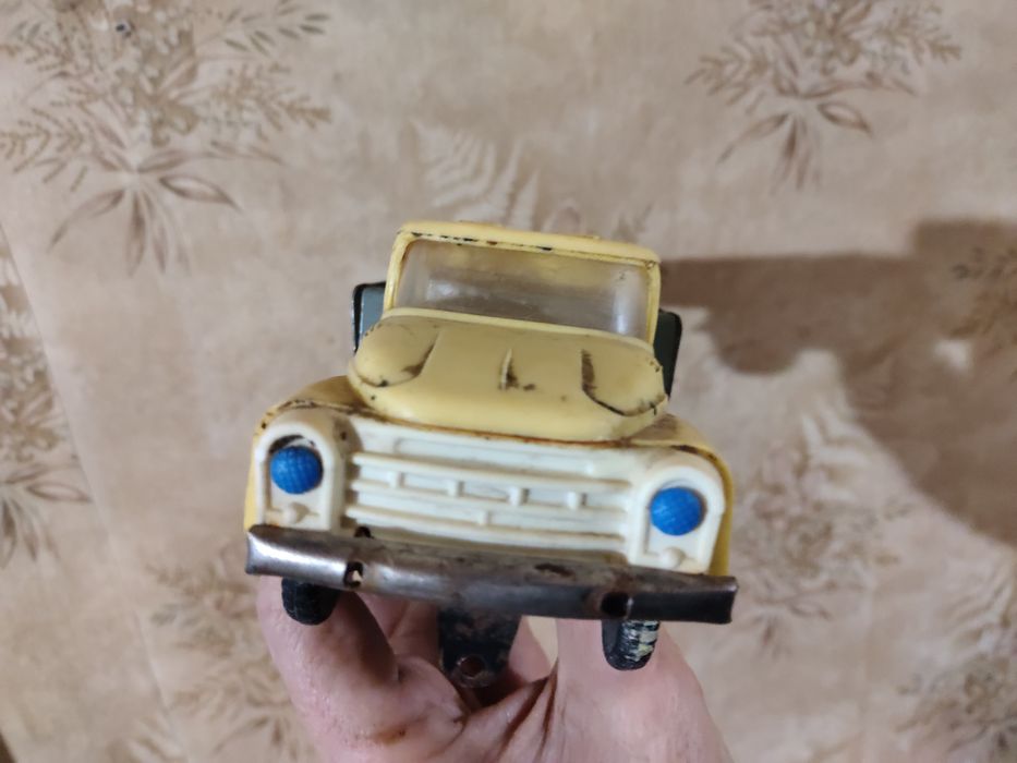 Машинка игрушка СССР.