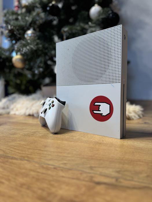 X box one S + геймпад