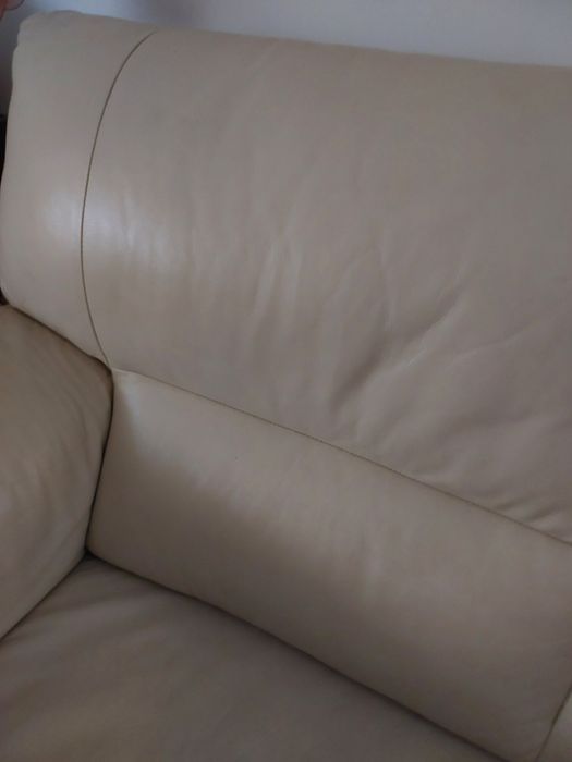 Vendo sofá 3 lugares mais sofá de 1 lugar