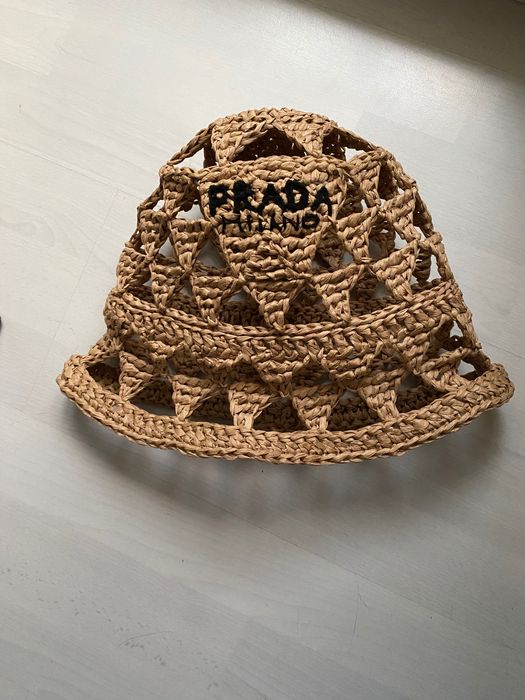 Літній капелюшок в стилі Prada (ручна робота) новий із рафії