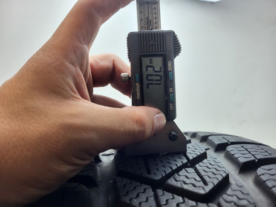 Opony zimowe 255/45/19 - PIRELLI Winter Sotto Zero 3 MO XL