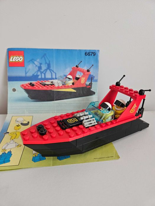 LEGO Classic Town Harbor 6679-1 Dark Shark