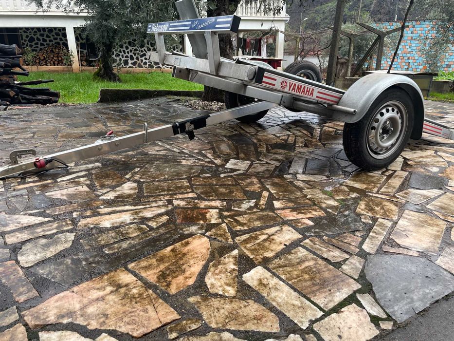 Reboque em alumínio para transportes de motos