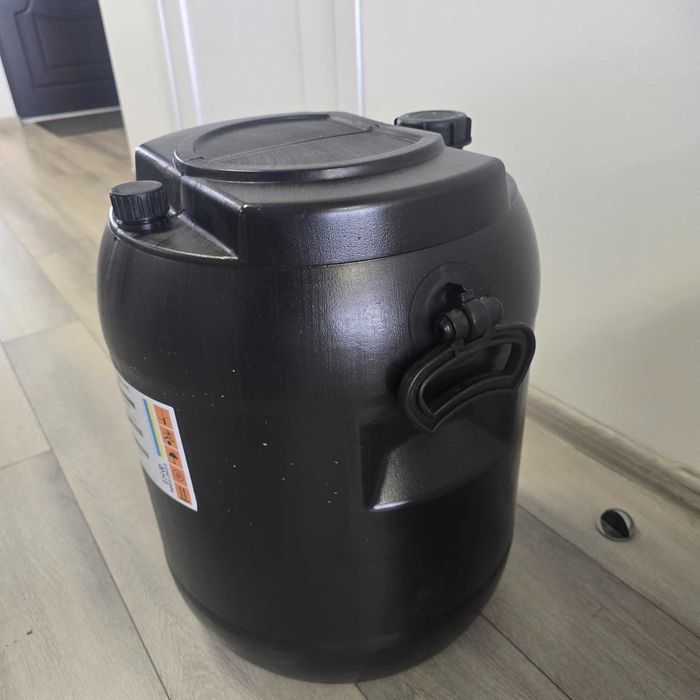 бочка 50л. пластикова