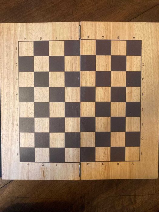 Tabuleiro de Xadrez em Madeira Dobrável com Peças – ANDREU TOYS