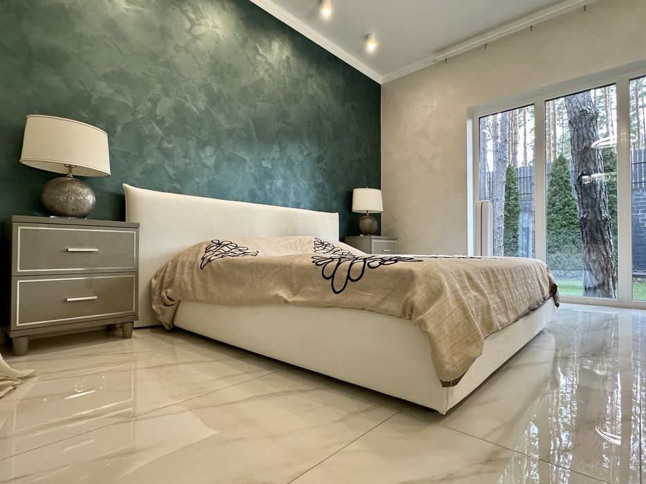 Крутий одноповерховий будинок з ремонтом, меблями та технікою. Ліс.