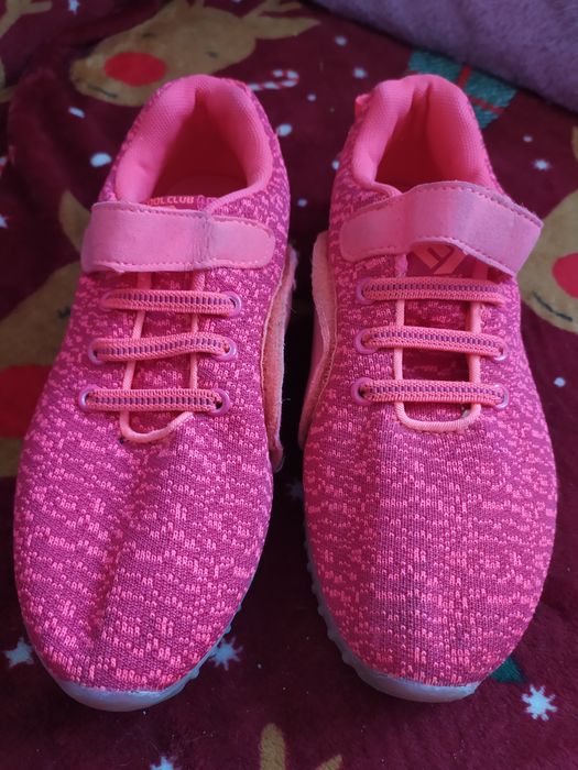 Używane buty rozmiar 35 dla dziewczynki
