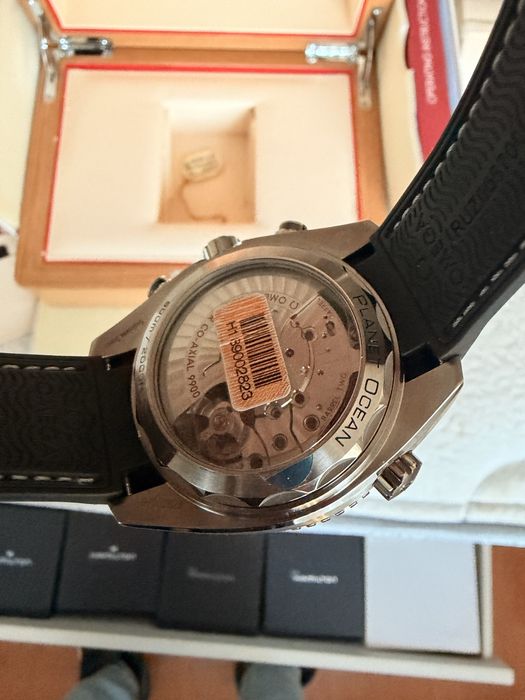 omega seamaster planet ocean  chronograph novo