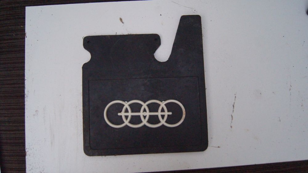 Audi oryginalny chlapacz zabytek