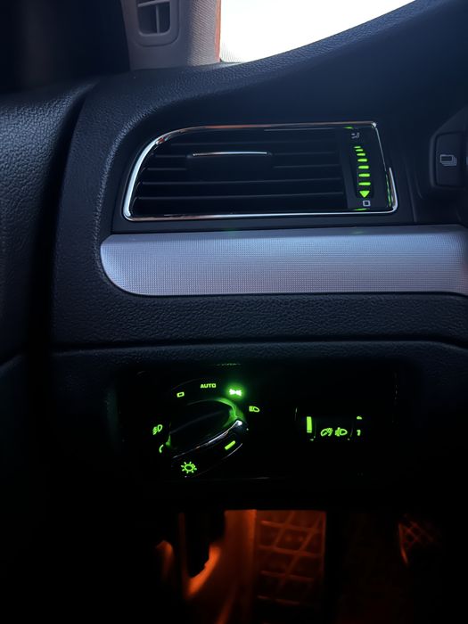 Skoda Superb 2, 2011