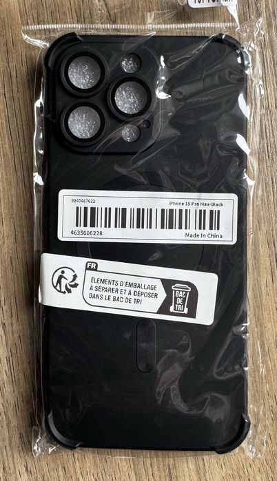 iPhone 15 pro max etui mag safe