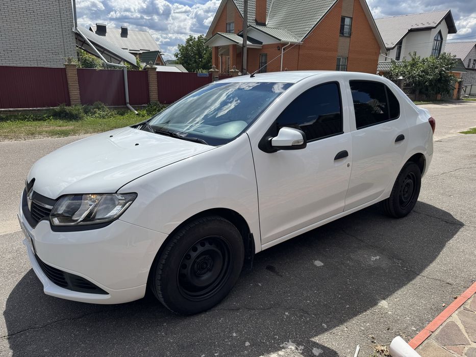 Renault logan 2016  бензин