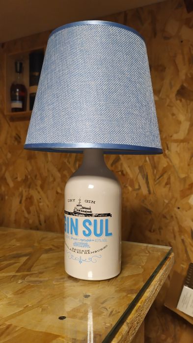 Candeeiro/Garrafa Diplomático