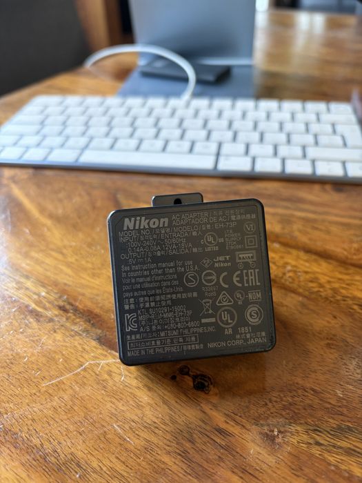 Oryginalny zasilacz sieciowy Nikon EH-73P