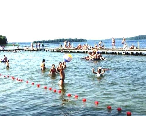 Działka z domem, do jeziora 150 m