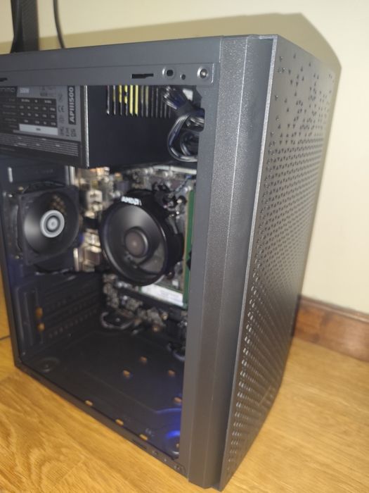 PC Ryzen 3 4300G | 16GB DDR4 | NVMe 256GB