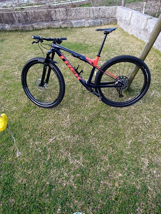 Trek supercaliber caliber 9.8 M/L