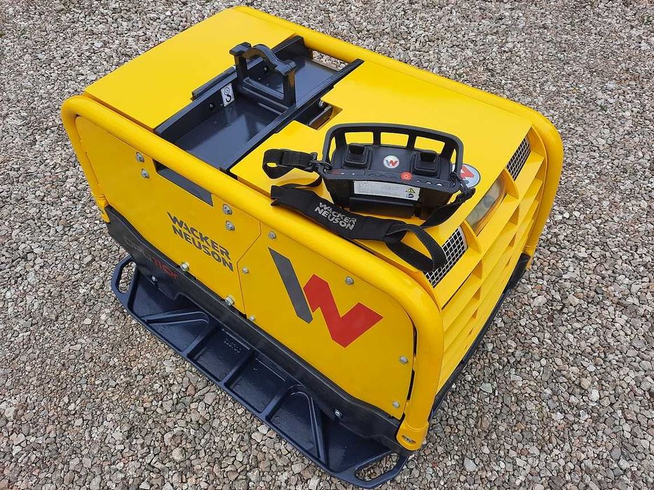 Zagęszczarka Wacker DPU 110r  Kohler 3 cyl Waga 810kg 110kN Zdalne sterowanie Stan BDB Bomag Ammann Wacker DPU 6555
