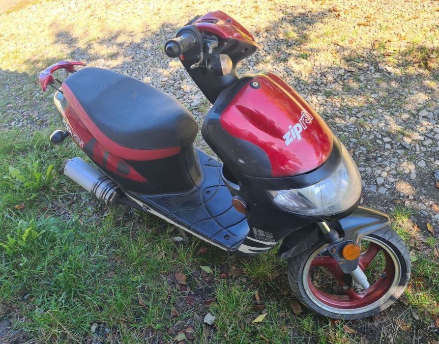 Скутер Viper zip r3I 50 їде 80км в гарному стані