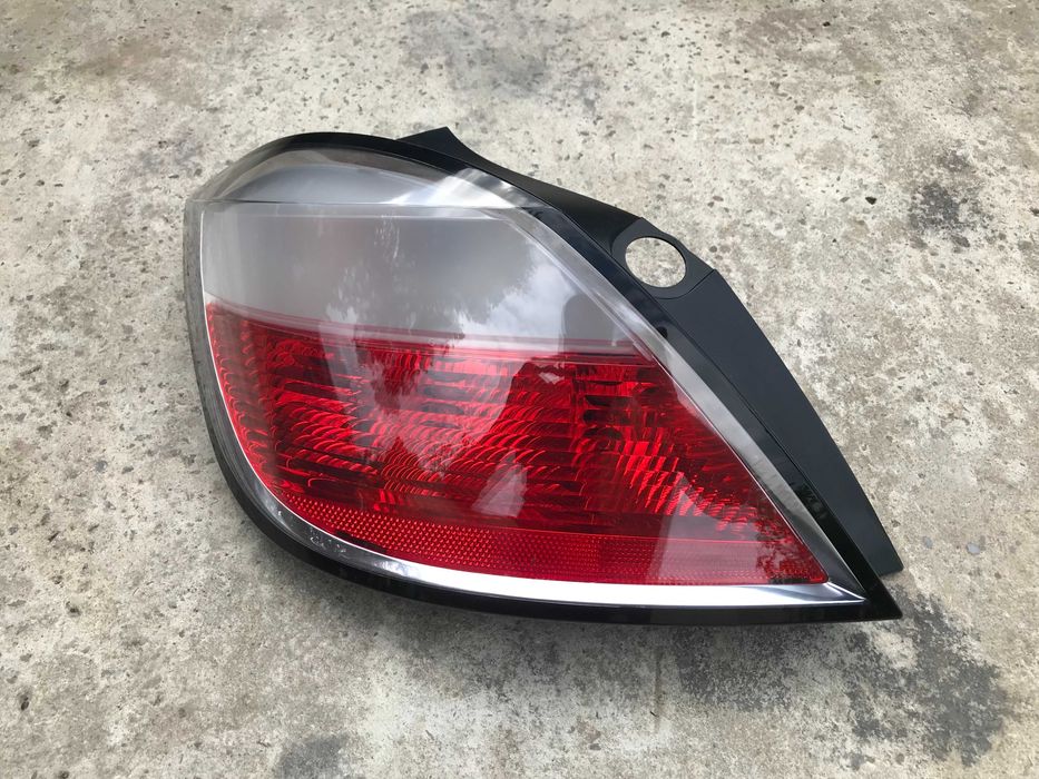 Задні стопи Opel Astra H хетчбек дорестайл