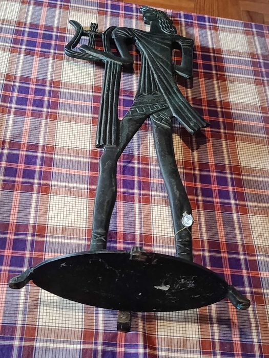 Estatua estatueta feita a mão em bronze decoraçao