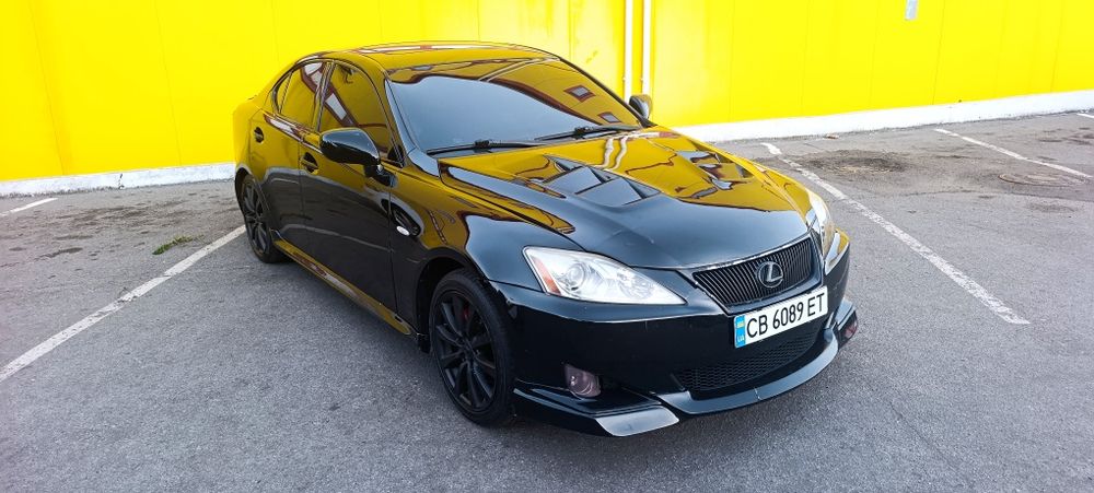 Продам Lexus IS  2,5 бензин