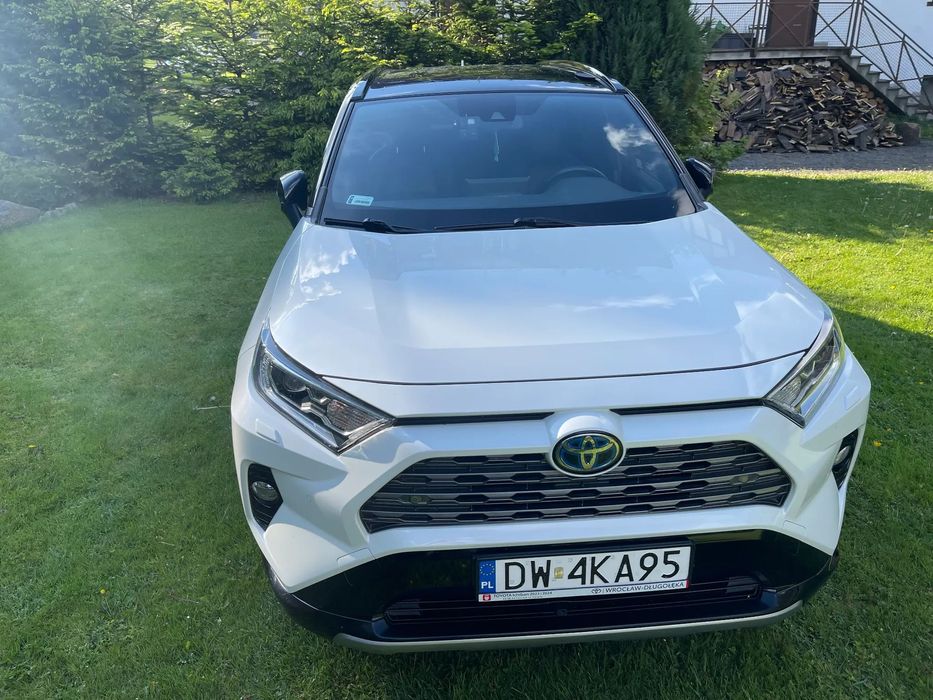 Toyota RAV4 Toyota RAV4, Selection