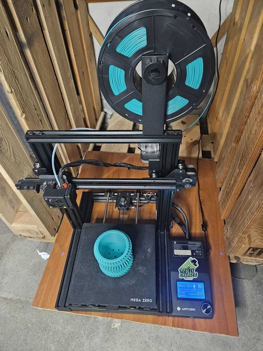 CR-30, ender 5, anycubic mega zero & mega S +PLA + outros