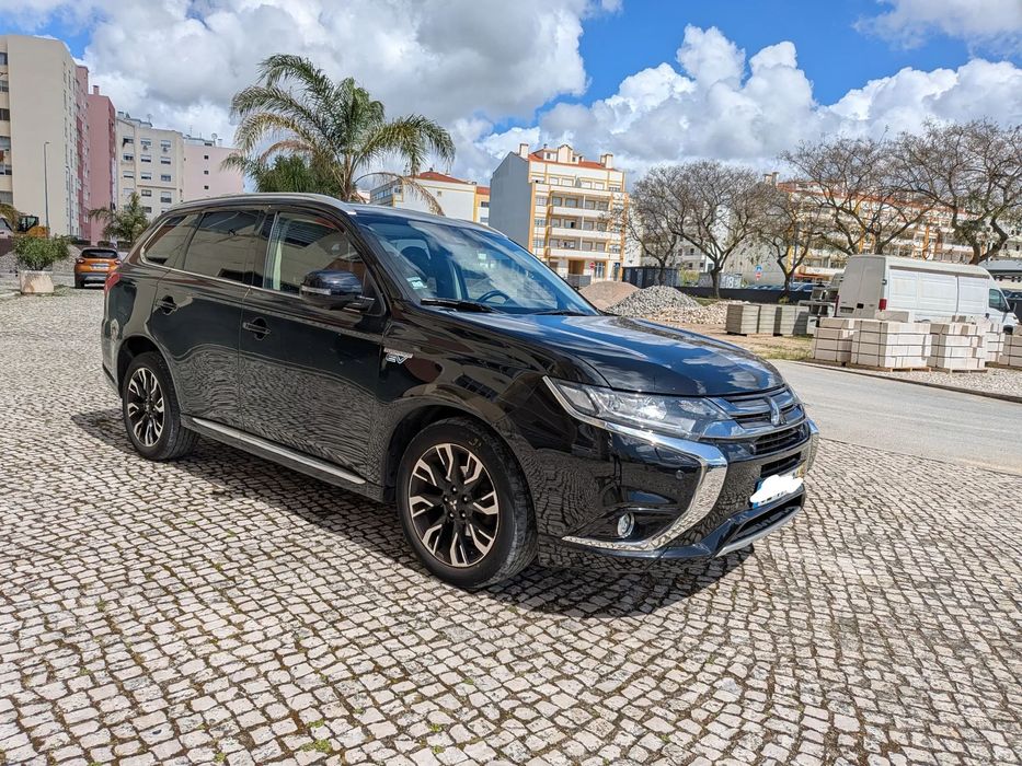 Mitsubishi Outlander 2.0 Intense