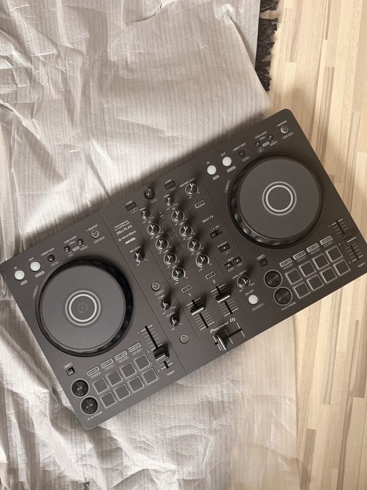 DDJ FLX 4 stan idealny