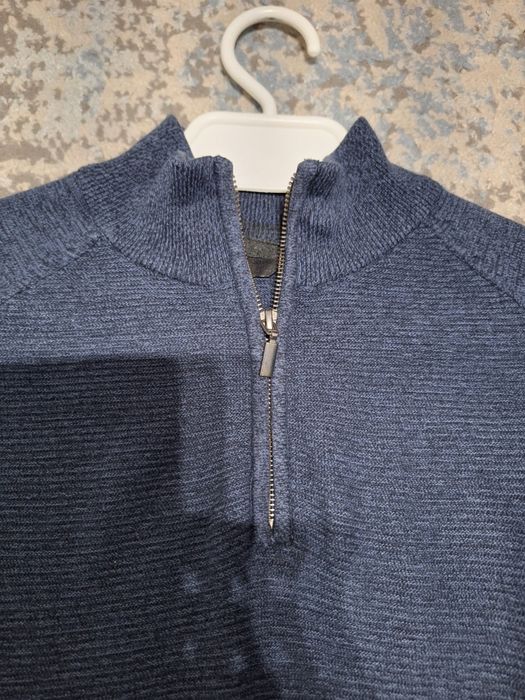 Sweter męskii rozmiar M.