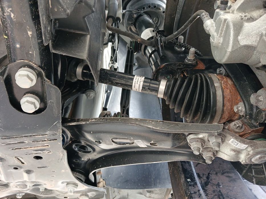 Transmissão frente esquerda JEEP Compass (MP, M6)