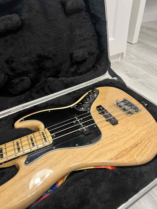 Fender jazz bass usa+case